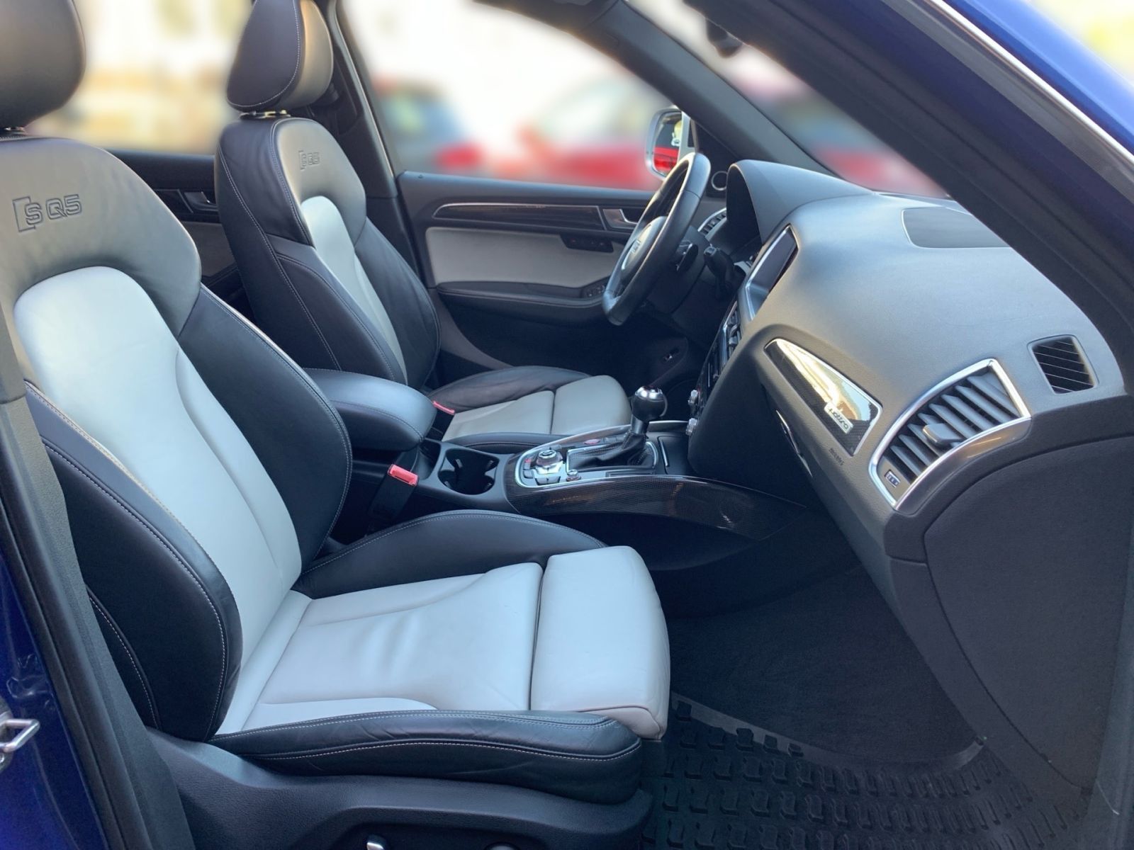 Fahrzeugabbildung Audi SQ5 3.0 TSFI quattro Automatik