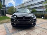 BMW X5  30 d x-drive Automatik/1.Hand/org. 89000 km - BMW X5 mit Diesel-Antrieb: Geländewagen