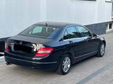 Mercedes-Benz C 250 CDI Avantg/Autom/Comand/Bi-Xenon/1.Hand/ - Mercedes-Benz C 250: Cdi
