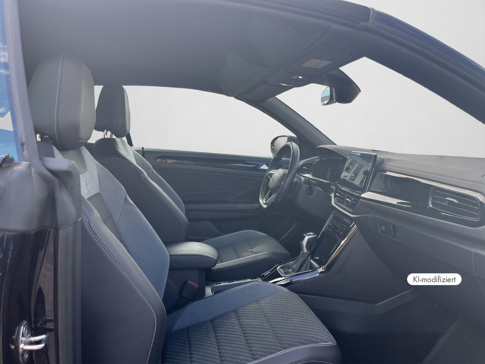 Volkswagen T-Roc Cabriolet R-Line 1,5 TSI DSG 19 App-C foto 4