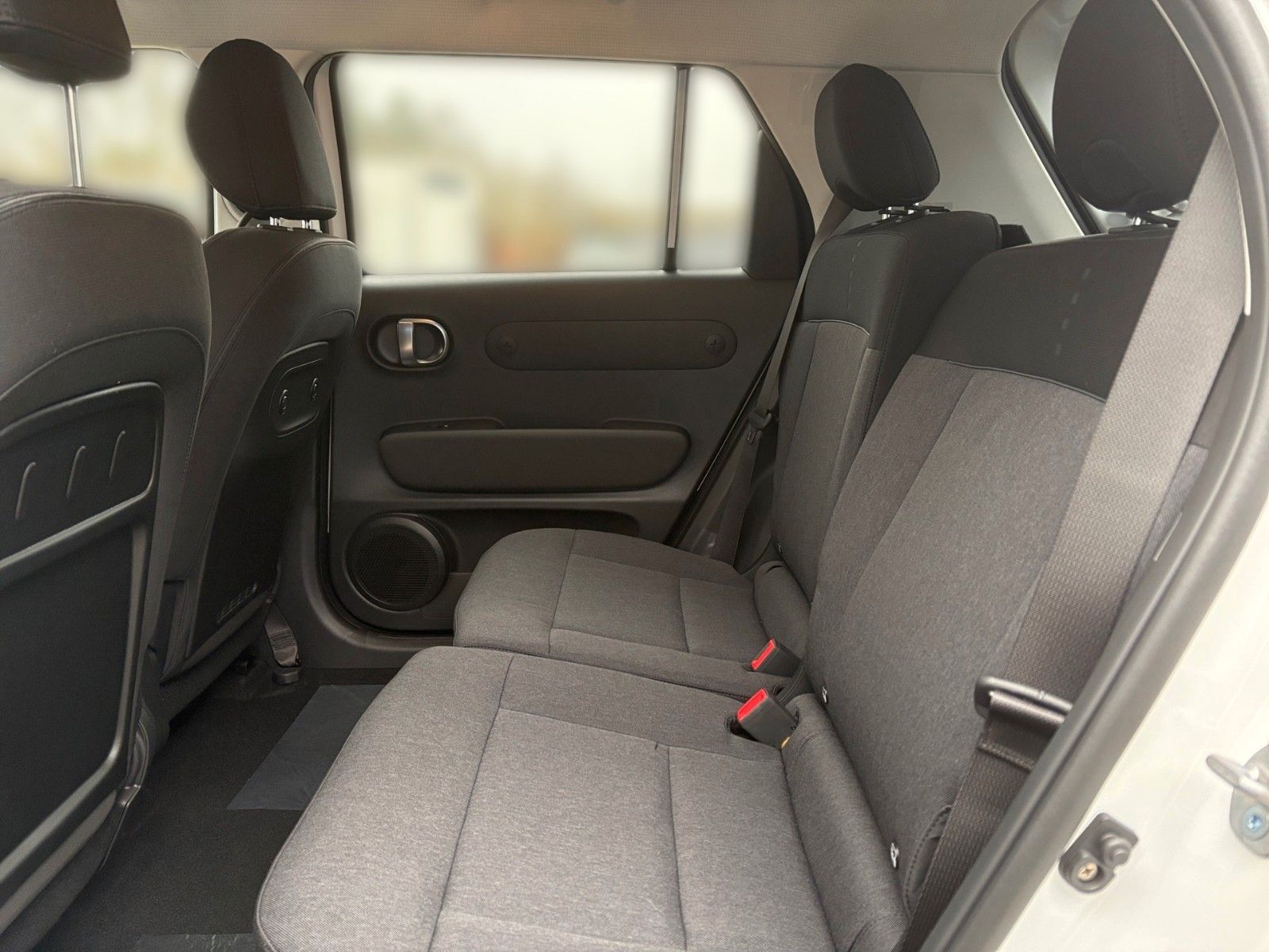Fahrzeugabbildung Hyundai INSTER 42 kWh Trend