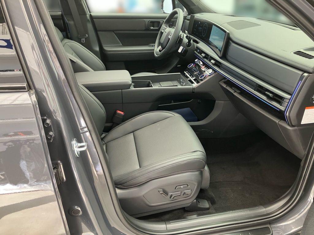 Fahrzeugabbildung Hyundai SANTA FE HEV 5-Sitzer (MY26) 1.6 T-GDI (239 PS)