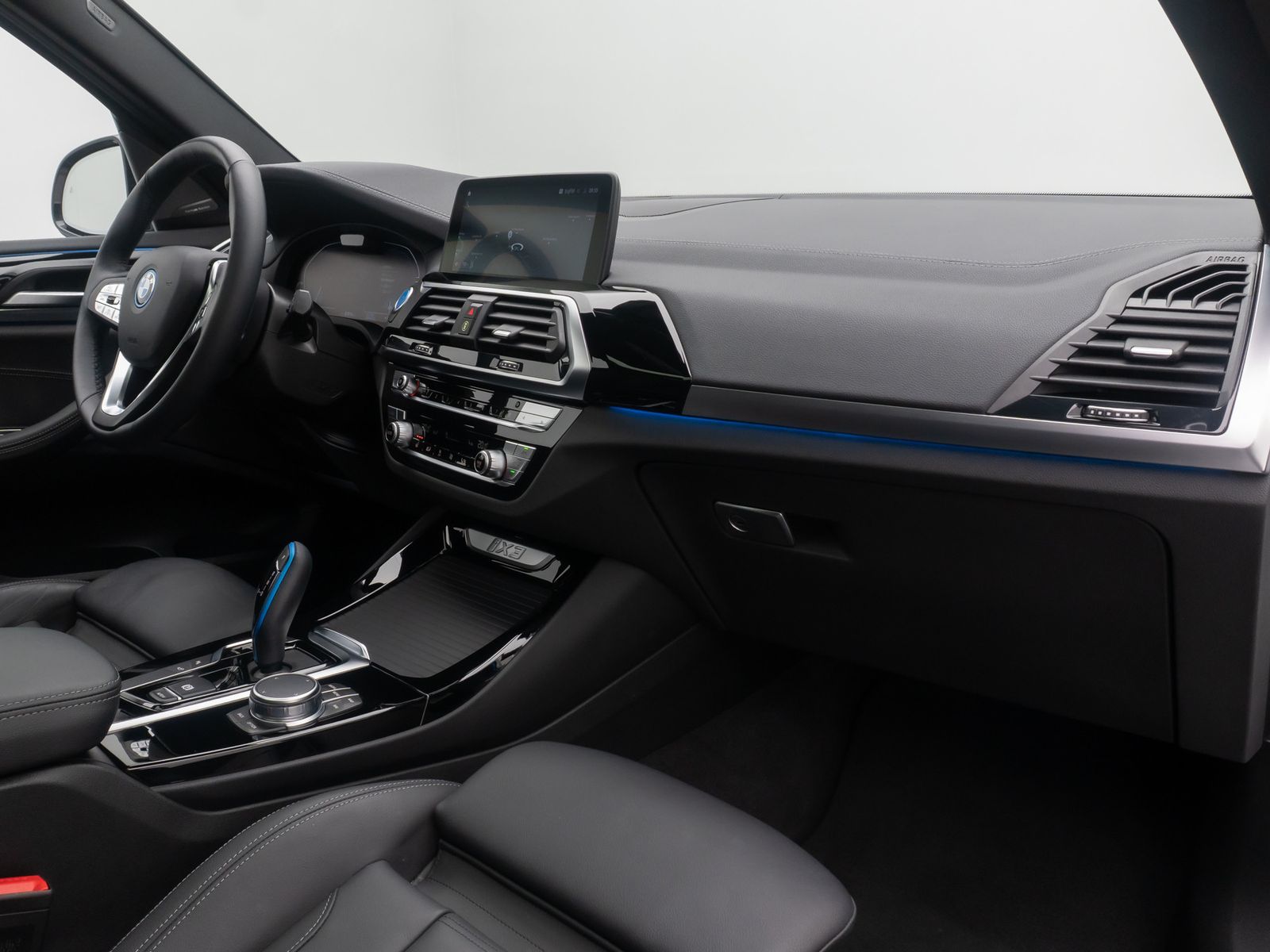 Fahrzeugabbildung BMW iX3 IMPRESSIVE AKH Alarm 360°HUD DAB Panoram 20"