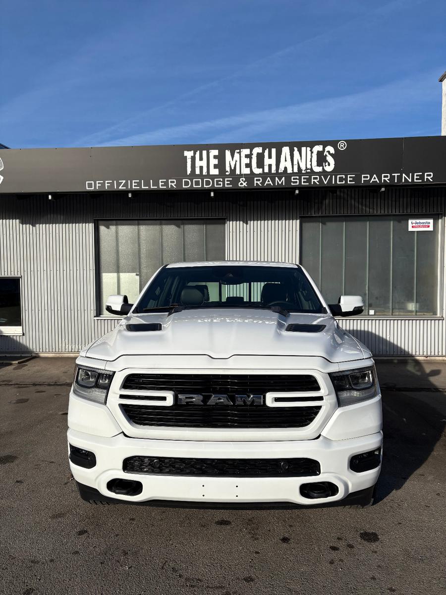 Dodge RAM 1500 5,7 V8 HEMI Laramie Sport Luftfed. AHK