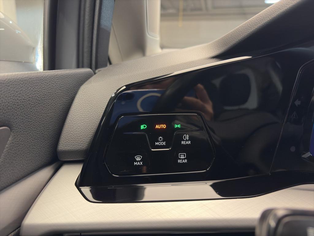 Volkswagen Golf 1.5 eTSI Life DSG AHK+LED+Kamera+ACC+SHZ, миниатюра 21