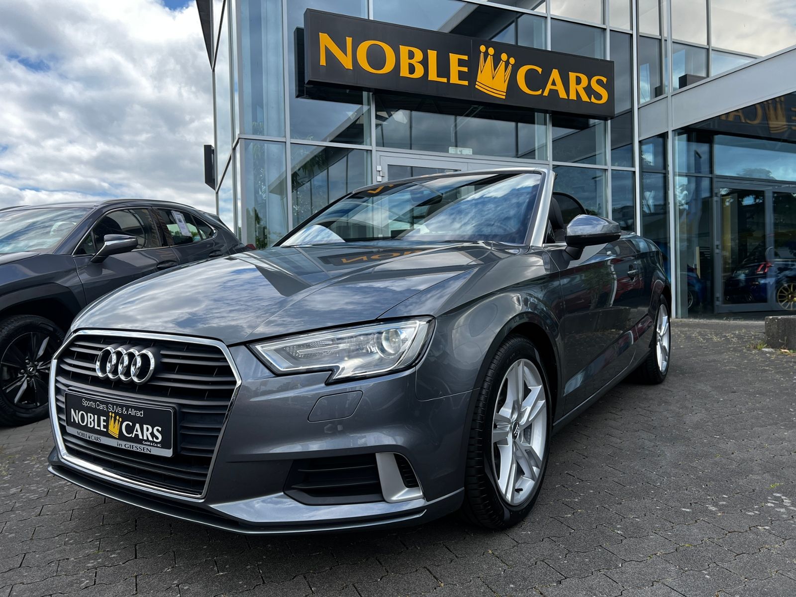 Fahrzeugabbildung Audi A3 Cabriolet sport AHK LED XENON NAVI