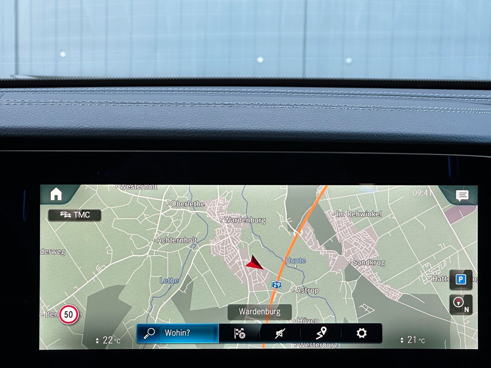 Fahrzeugabbildung Mercedes-Benz E 220 d T Avantgarde NAV+LED+PANORAMA+DISTRONIC