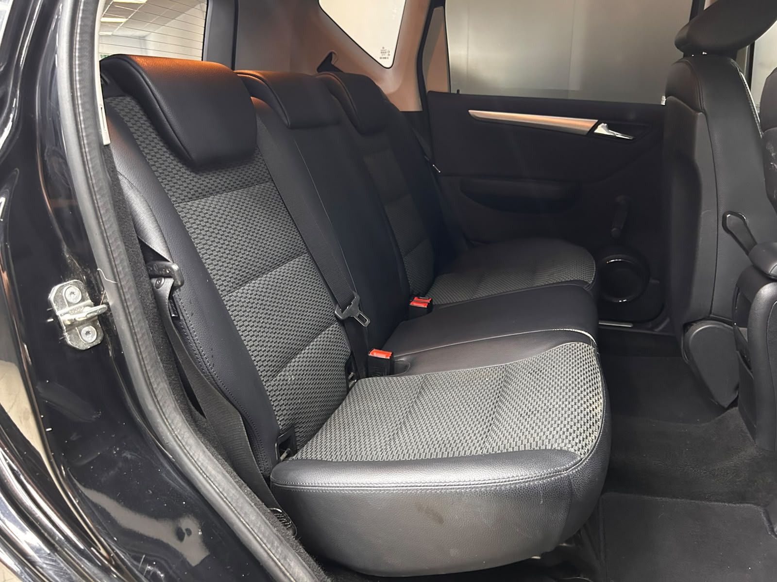 Fahrzeugabbildung Mercedes-Benz A 180 CDI Avantgarde LEDER+SHZ+PDC+TEMPO+KLIMA+