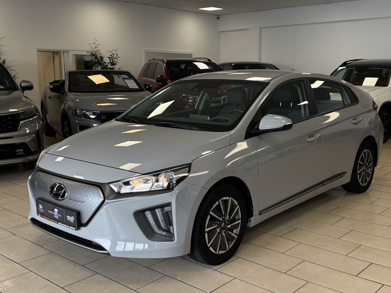 Hyundai Ioniq R-Cam*CarPlay*Wi-Fi*ACC*Spurhalte*DAW*