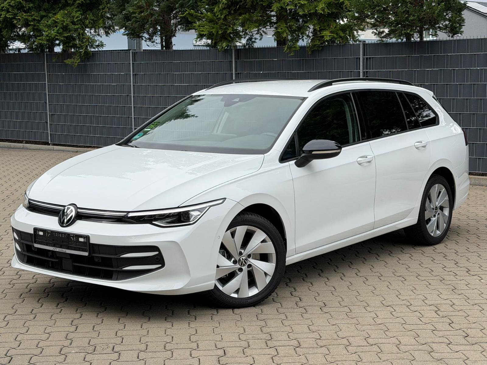 Volkswagen Golf VIII Variant 2.0 TDI DSG AHK ACC Standheiz