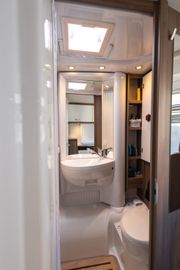 Carado V 347 PRO+ AUTOMATIK Clever-Lift Bett  NAVI SAT