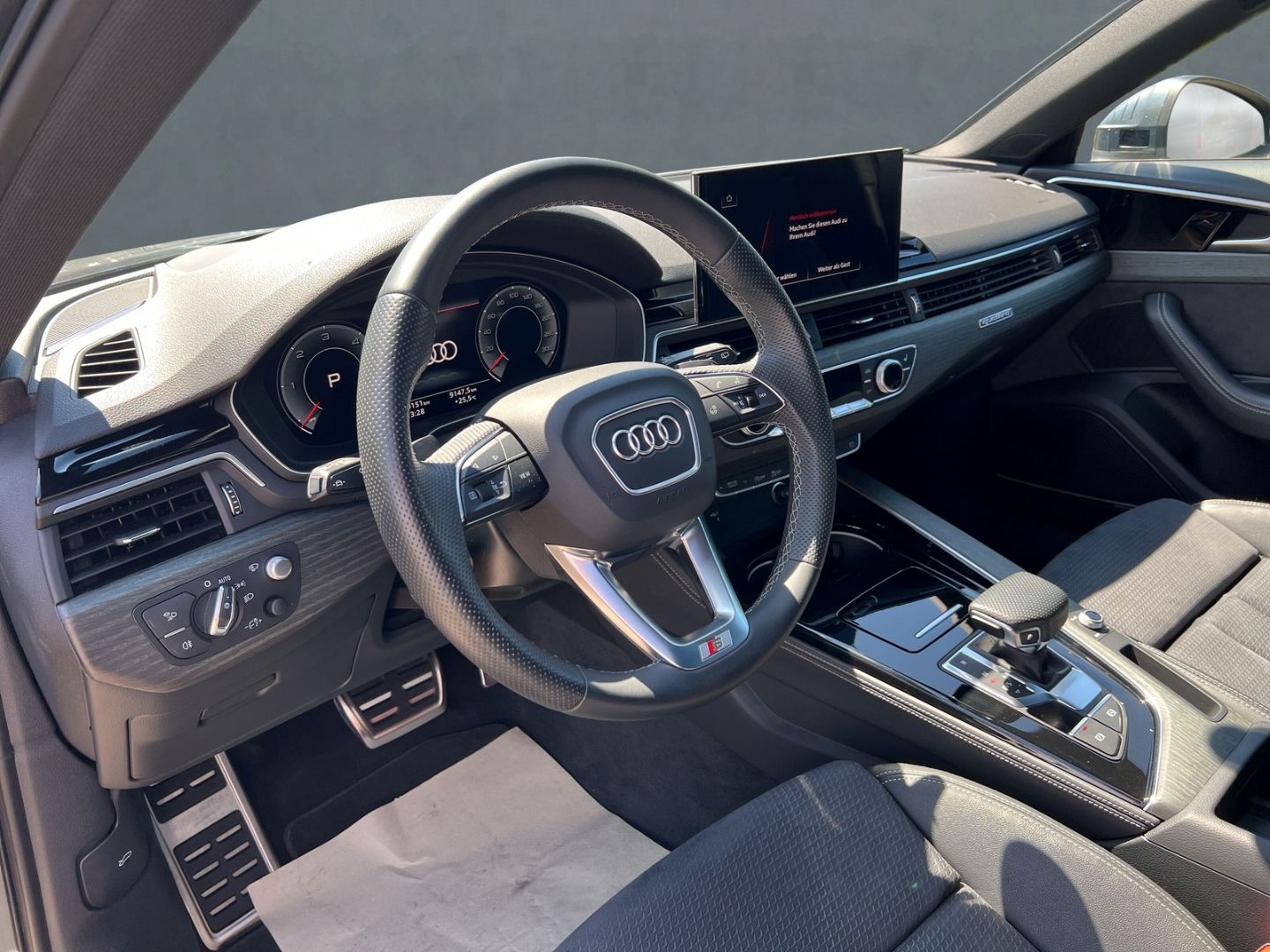 A4 Avant 40 TDI quattro S line HUD El. Panodach 