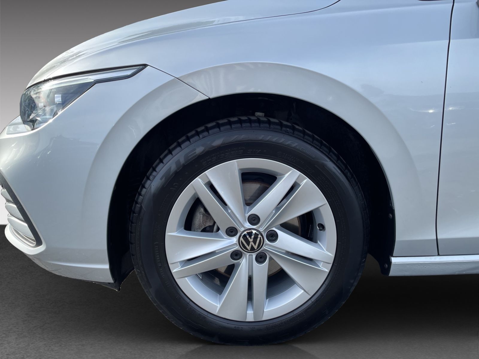 Volkswagen Golf - Bild 8
