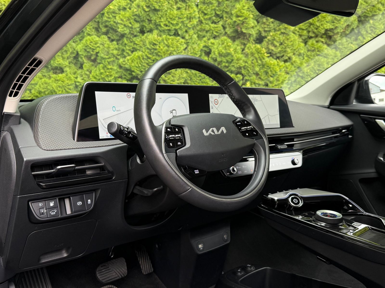 Fahrzeugabbildung Kia EV6 77,4 kWh 2WD WÄPU+CCS+NAV+KAM+AMBI+LEDER+SHZ