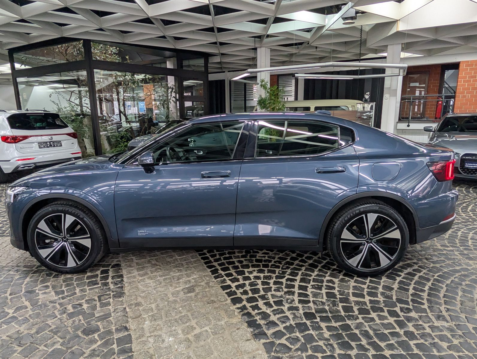 Fahrzeugabbildung Polestar 2 78 KWh Long Range Pilot LED 360° MEMO SoH 96%