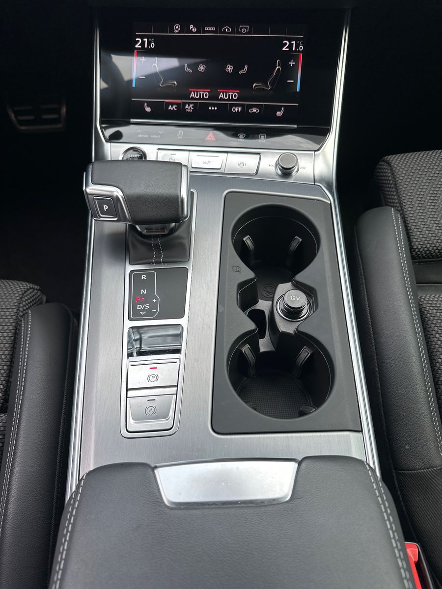 Fahrzeugabbildung Audi A6 Avant 40 TDI Qu S-Line Black NAV+LED+360°+AHK