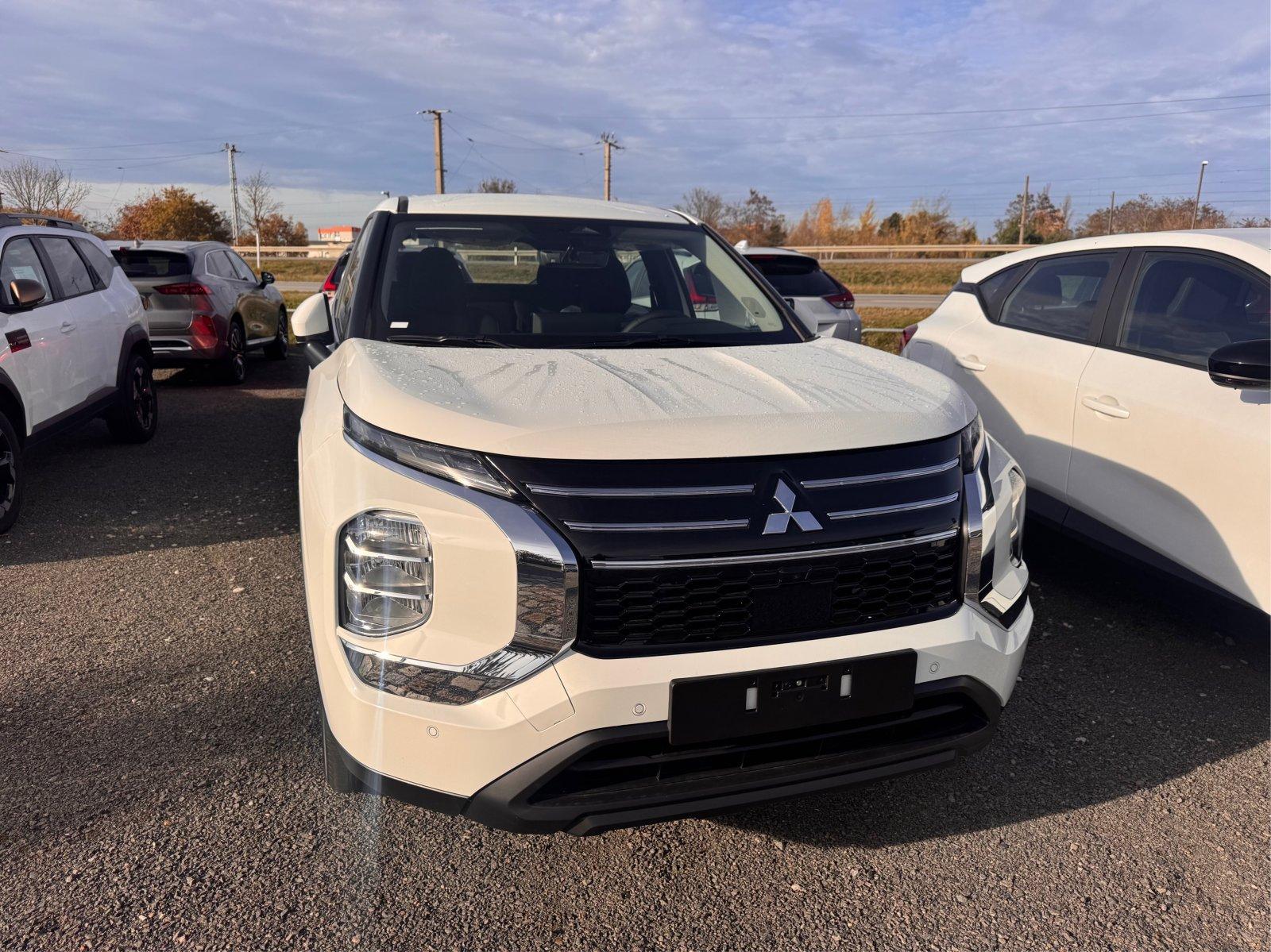 Mitsubishi Outlander 2.4 PHEV Basis (Euro 6e)