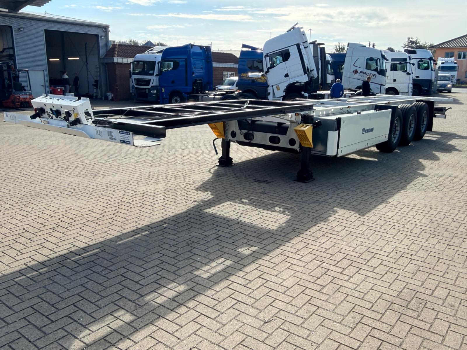 Krone Chassis f. Kühlaufbau/Isokoffer NEU 06/2026 3ach
