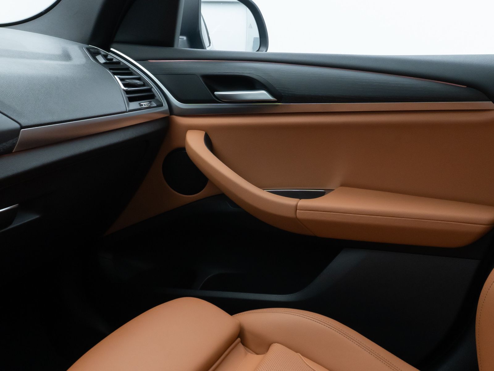 Fahrzeugabbildung BMW X3 xD20i Panorama Kamera HUD AHK Komfort Sport