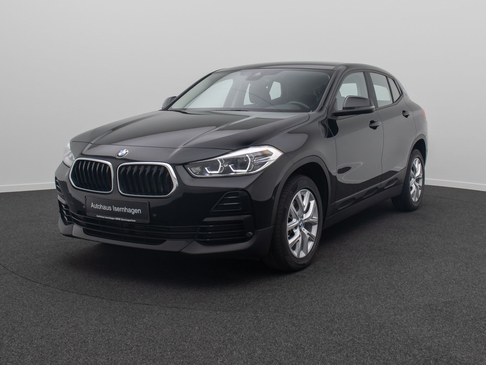Fahrzeugabbildung BMW X2 sD18i GeschwindigReg ParkAss DAB Navi Lordos