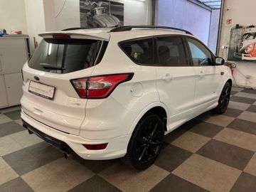 Ford Kuga - 4