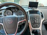 Opel Astra J GTC 1.4 Turbo 103kW Automatik - - Opel Astra aus 2012: Gtc