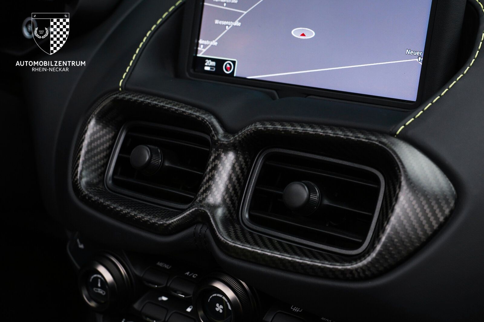 Aston Martin V8 Vantage - Bild 38