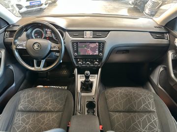 Skoda Octavia Combi Ambition *AHK*TEMPO*NAVI*2-ZONEN*