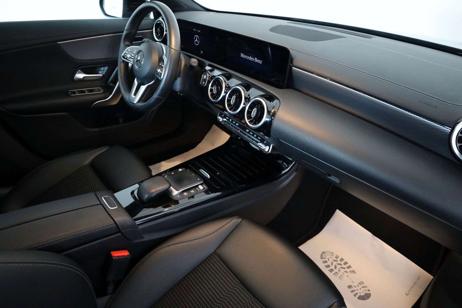 Fahrzeugabbildung Mercedes-Benz CLA 200 d Coupe,T.Leder.Navi,SH,Kamera,Panorama