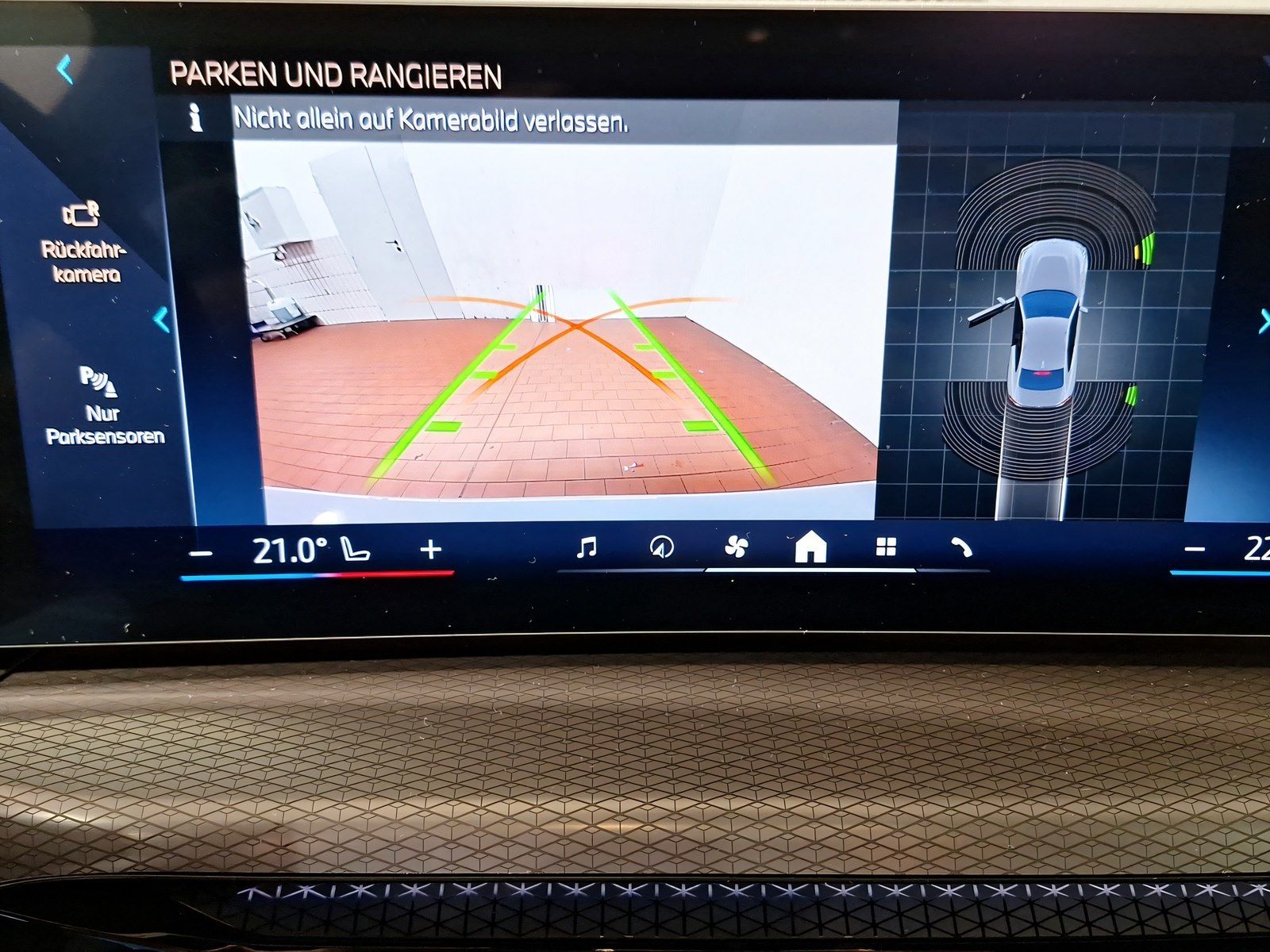 BMW 220 - Bild 19