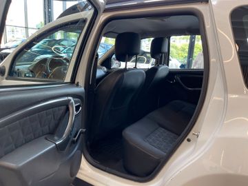 Dacia Duster I Laureate 4x2 *1.HAND*19%*KLIMAANLAGE*BT