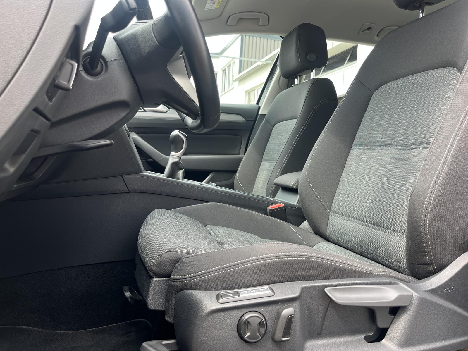 Volkswagen Passat 2.0 TDI Business 132€ m.20% Anz., миниатюра 13