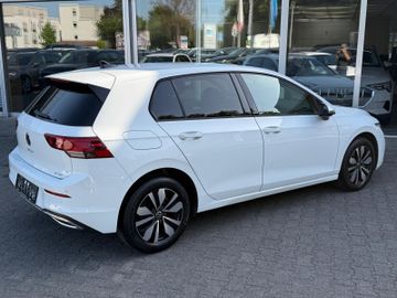 Volkswagen Golf - 8