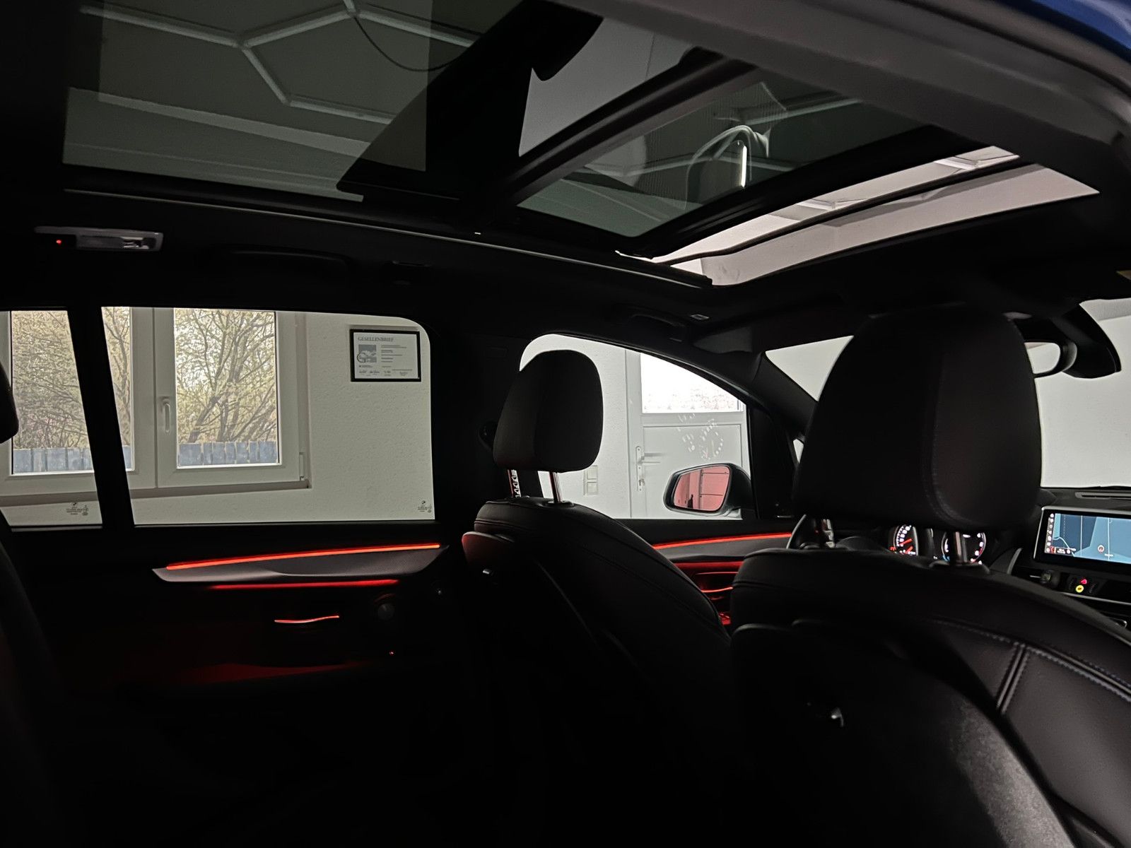 Fahrzeugabbildung BMW 220 d xDrive Gran Tourer M SPORT/HuD/ACC/7-SITZE