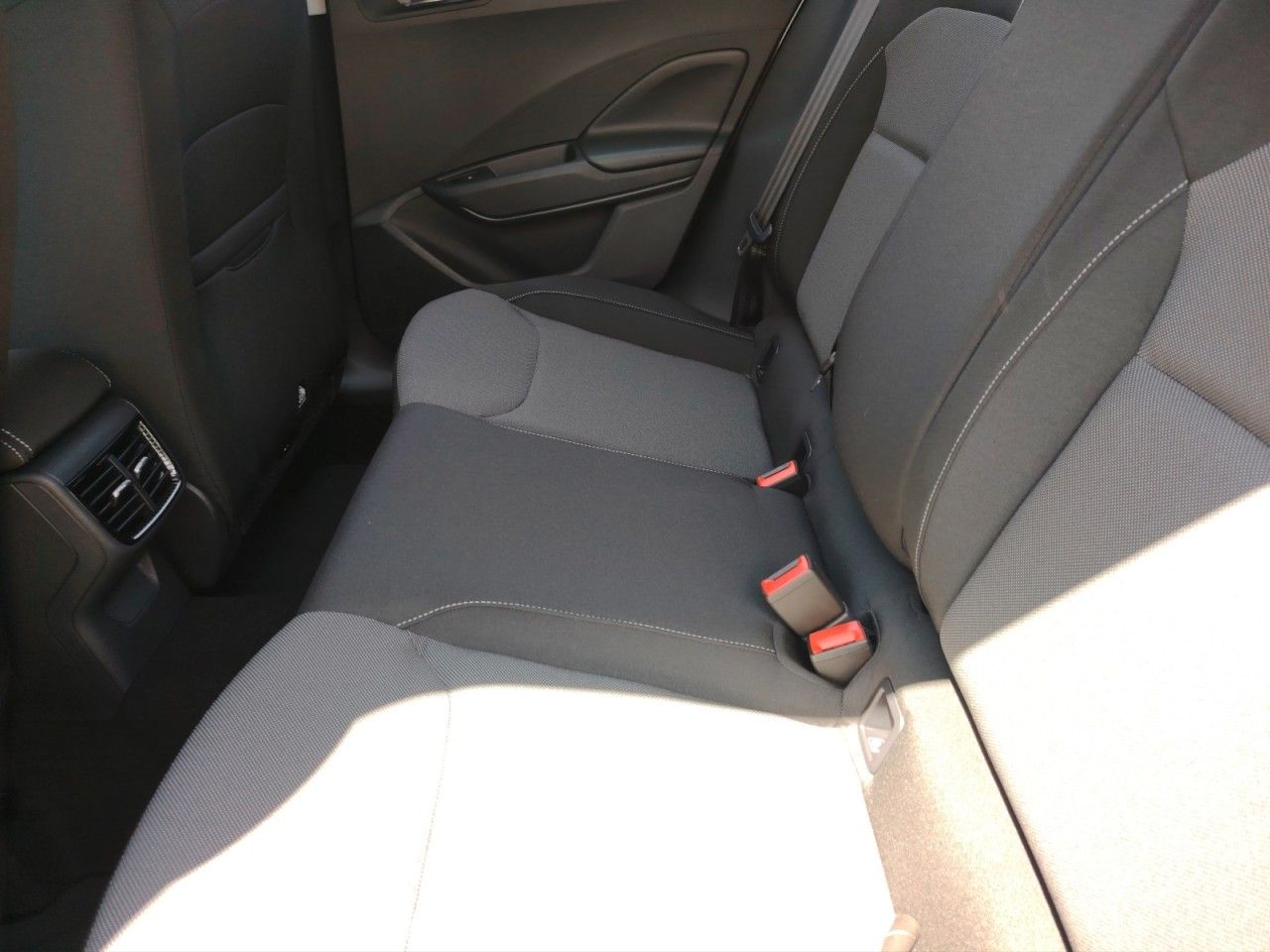 Fahrzeugabbildung SKODA Fabia 1.0 MPI Kamera,LED,Smart-Link