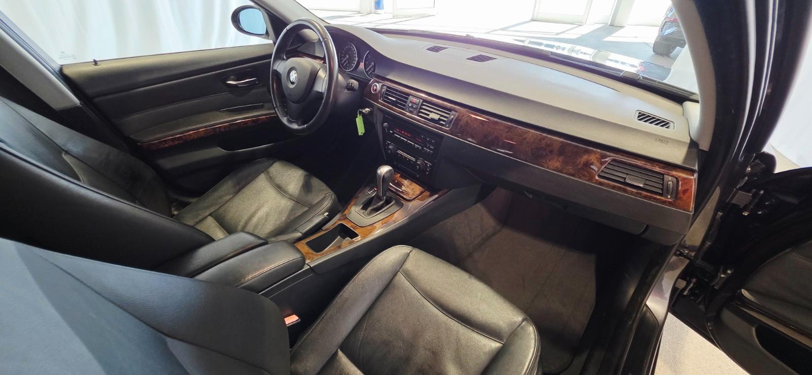 BMW 320 2006 — photo 21