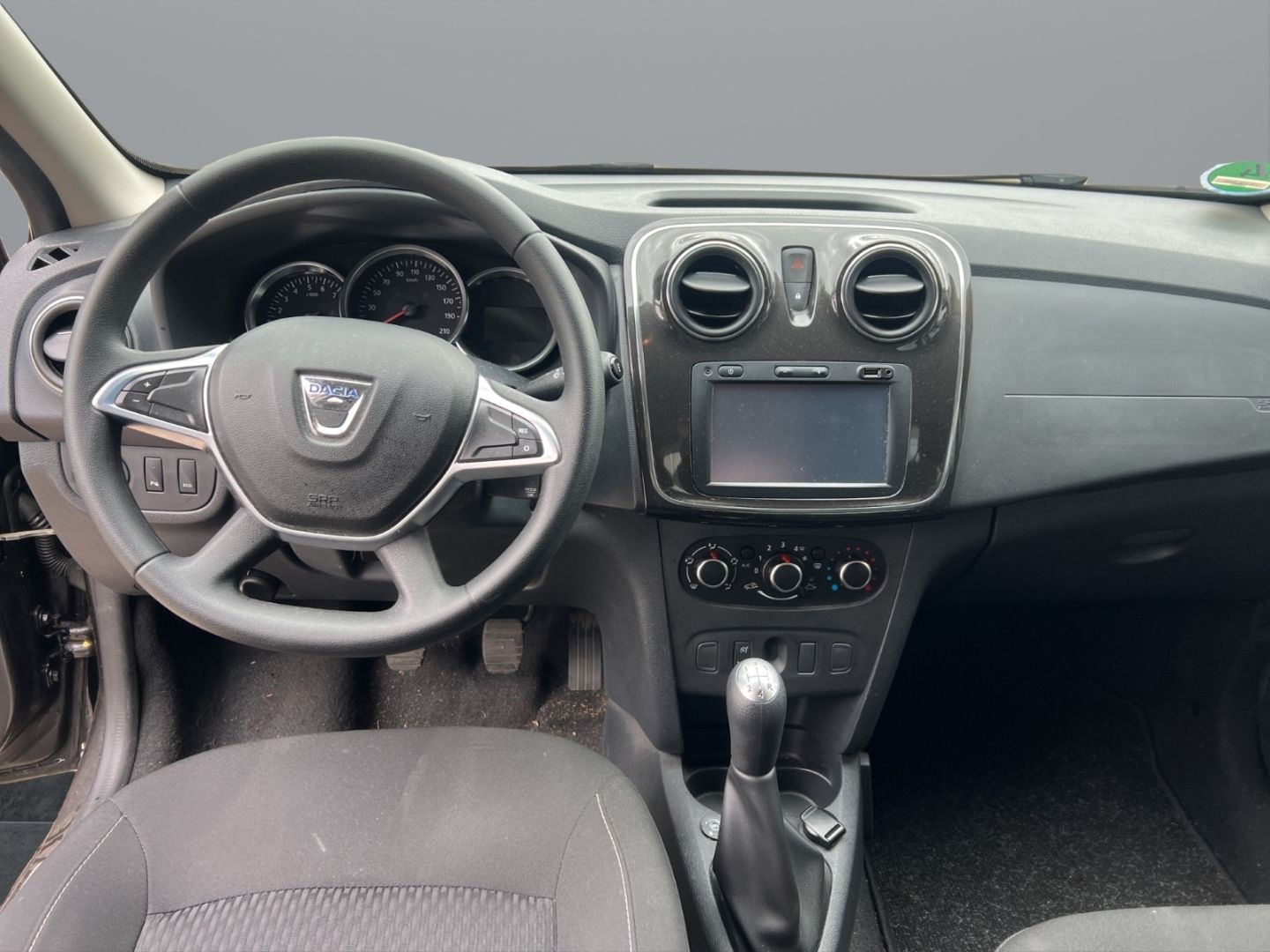 Fahrzeugabbildung Dacia Sandero II Comfort 0.9 TCe LPG 90 Temp Tel.-Vorb