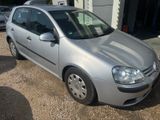 Volkswagen Golf V Limo 1,6, 5 Türer, Automatik - Volkswagen Golf aus 2004: Golf5