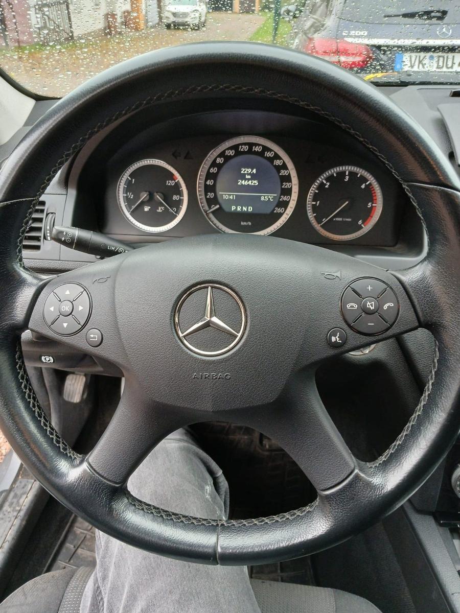 Mercedes-Benz C200 2010 — photo 5