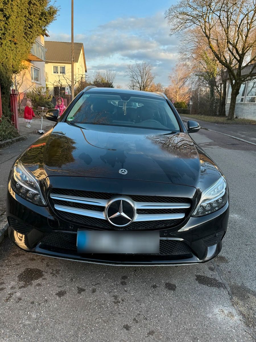 MERCEDES-BENZ Mercedes C 300 e T-Modell - 58000km - Jung...
