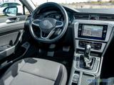 Volkswagen Passat Variant 2.0 TDI DSG LED/ACC/NAVI/KAMERA - VW Passat Variant in Magdeburg
