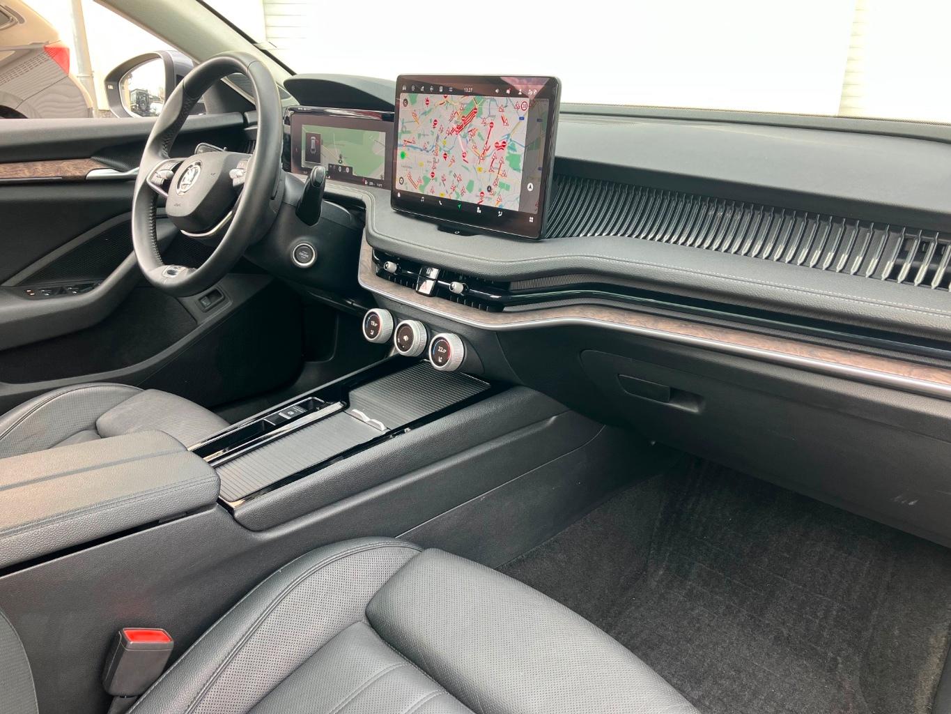 Skoda Superb 2.0 TSI Laurin&Klement 4x4 DSG Panorama M