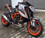 KTM 1290 Super Duke R, 4000€ Zubehör, Garantie 03/28 - Offers