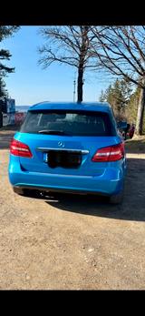 Mercedes-Benz B 180 - - Mercedes-Benz B-Class: Von Privat
