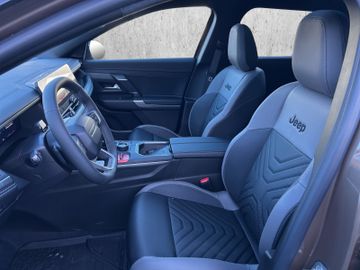 Jeep Compass BEV MY26 SummitFirst Edition PANO 360°