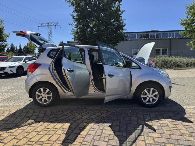 KIA Venga — Foto 12