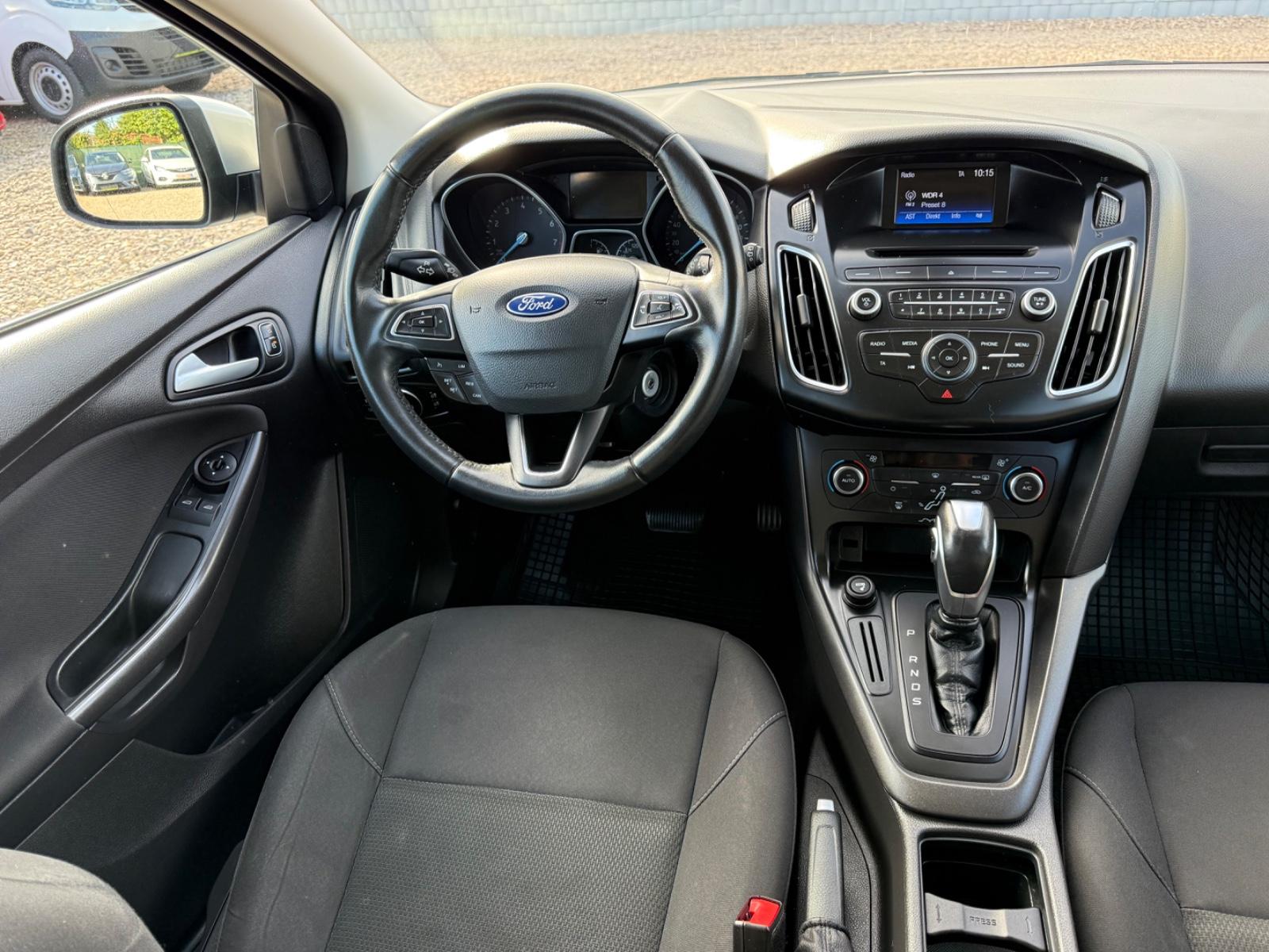 Ford Focus 1,6 Titanium Sportsitze Sport Lenkrad
