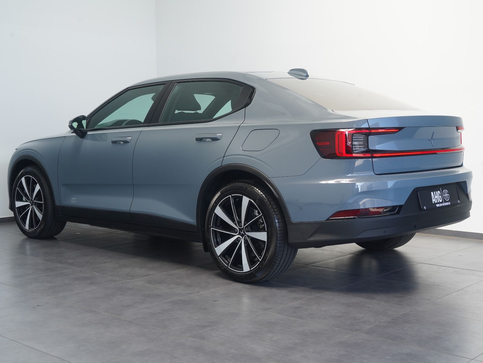 Fahrzeugabbildung Polestar 2 Long Range Dual Motor AWD 78kWh PILOT/PLUS/SOH