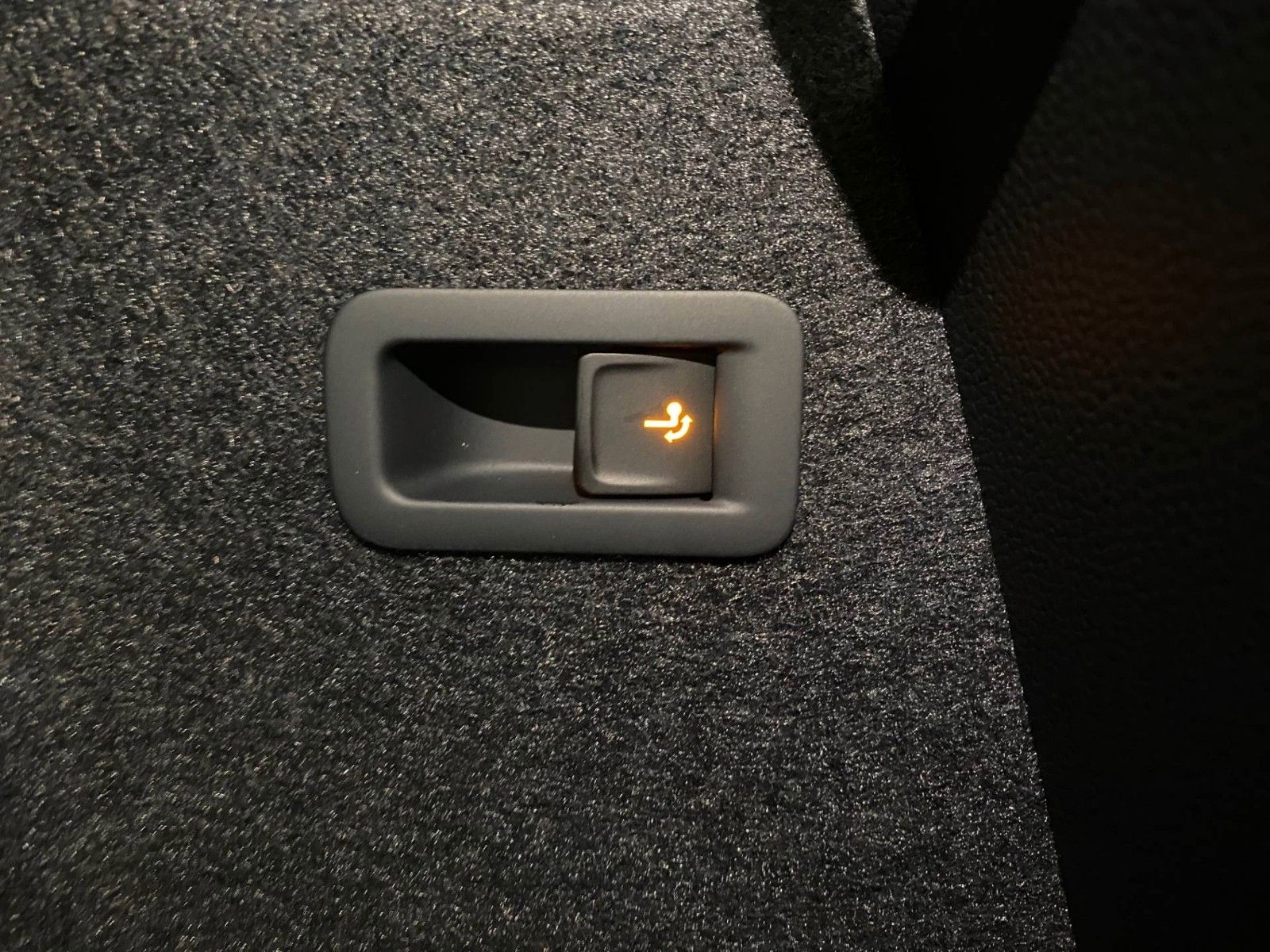 Fahrzeugabbildung CUPRA Ateca 2.0 TSI 4Drive DSG+NAVI+2030 Garantie+ACC+