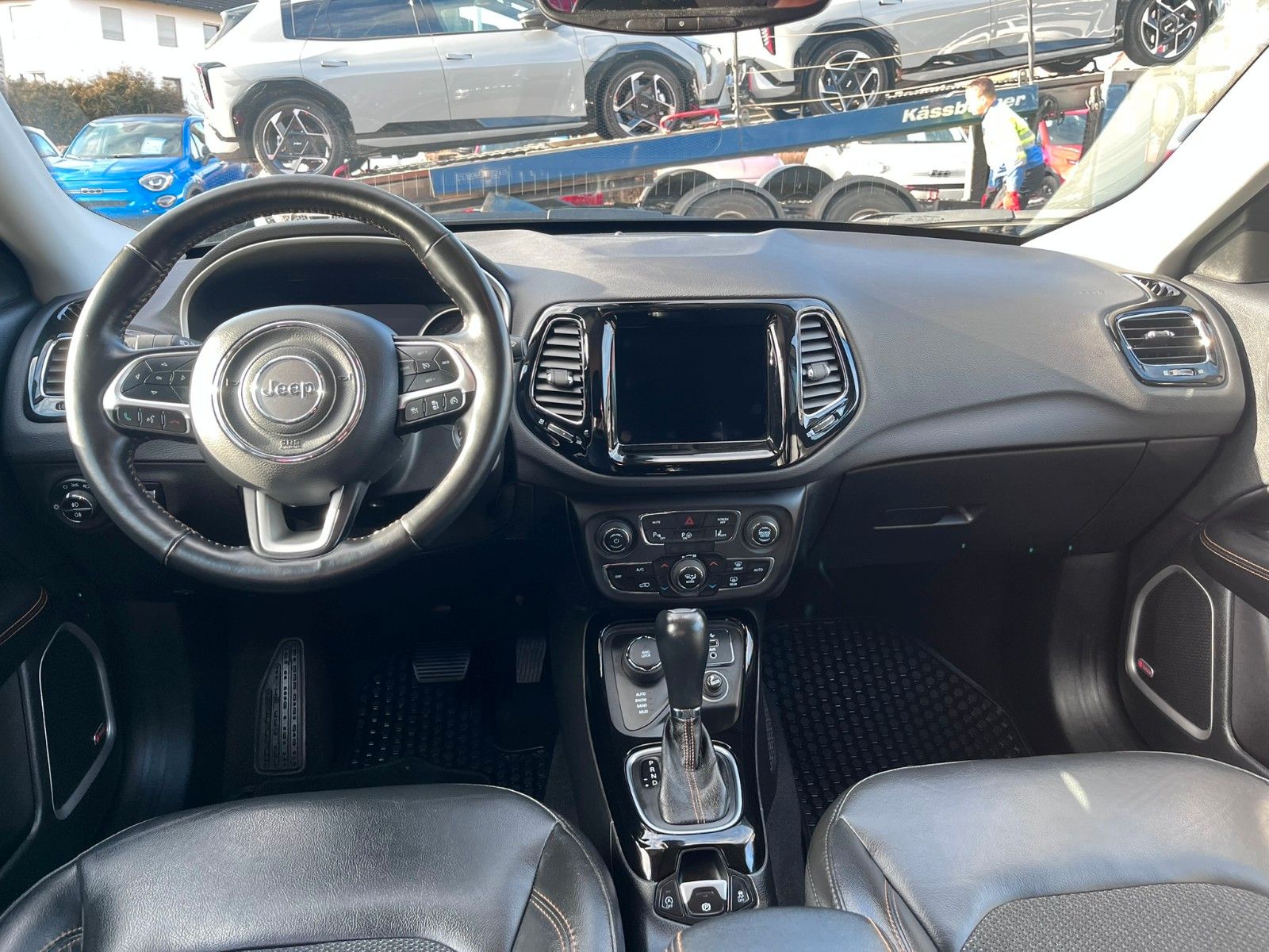 Fahrzeugabbildung Jeep Compass Limited 4WD